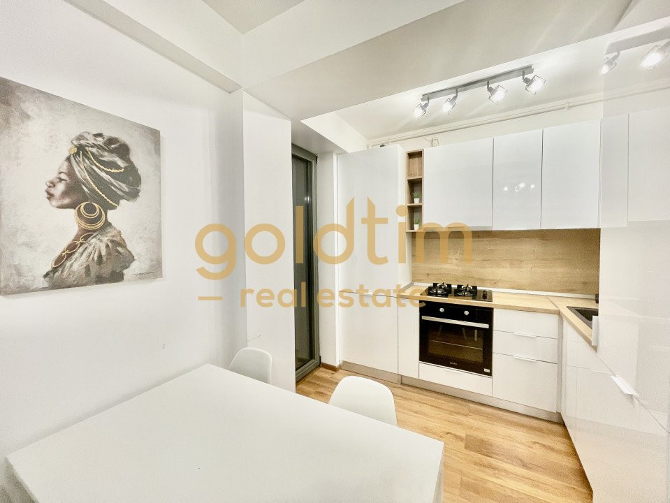 ULTIMUL ETAJ/TERASA 15 MP/ MOBILAT SI UTILAT/ PRIVELISTE