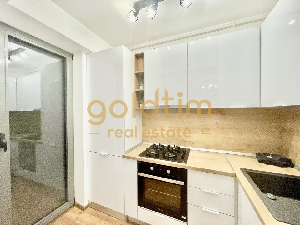 ULTIMUL ETAJ/TERASA 15 MP/ MOBILAT SI UTILAT/ PRIVELISTE