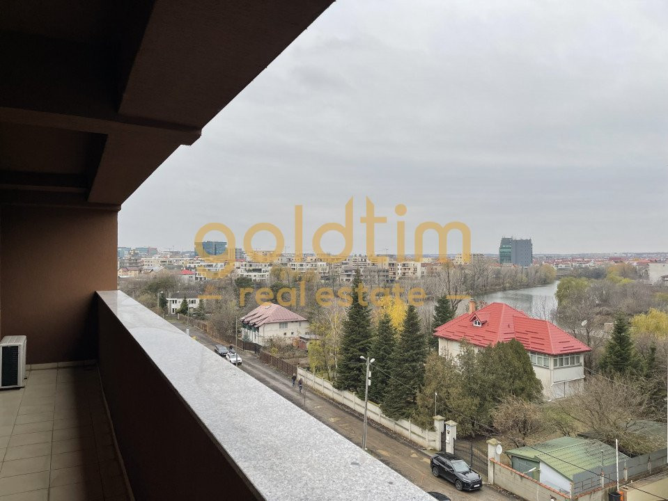 ULTIMUL ETAJ/TERASA 15 MP/ MOBILAT SI UTILAT/ PRIVELISTE