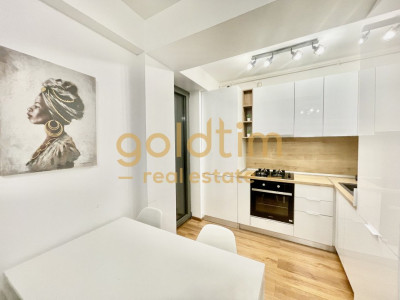 ULTIMUL ETAJ/TERASA 15 MP/ MOBILAT SI UTILAT/ PRIVELISTE