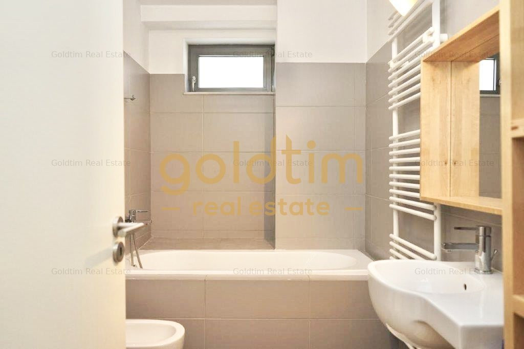 VILA INDIVIDUALA/MALUL LACULUI/GRADINA PROPRIE 350 MP/COMPLEX REZIDENTIAL/GARAJ