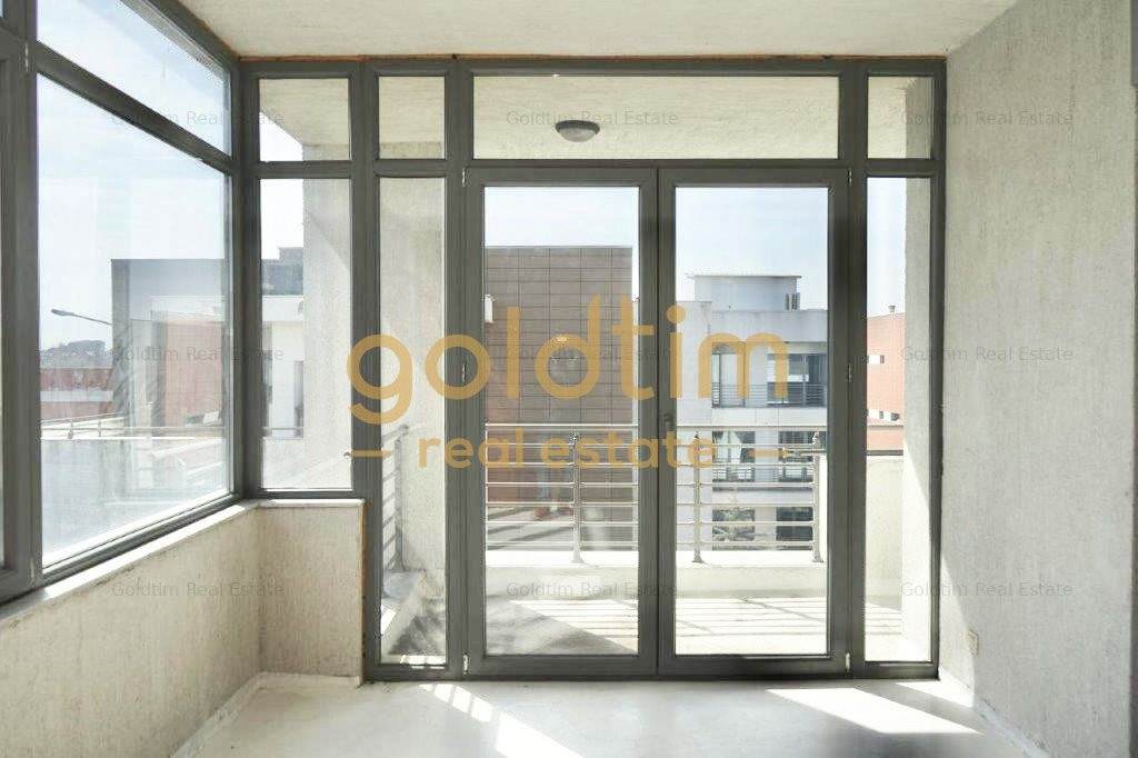 VILA INDIVIDUALA/MALUL LACULUI/GRADINA PROPRIE 350 MP/COMPLEX REZIDENTIAL/GARAJ