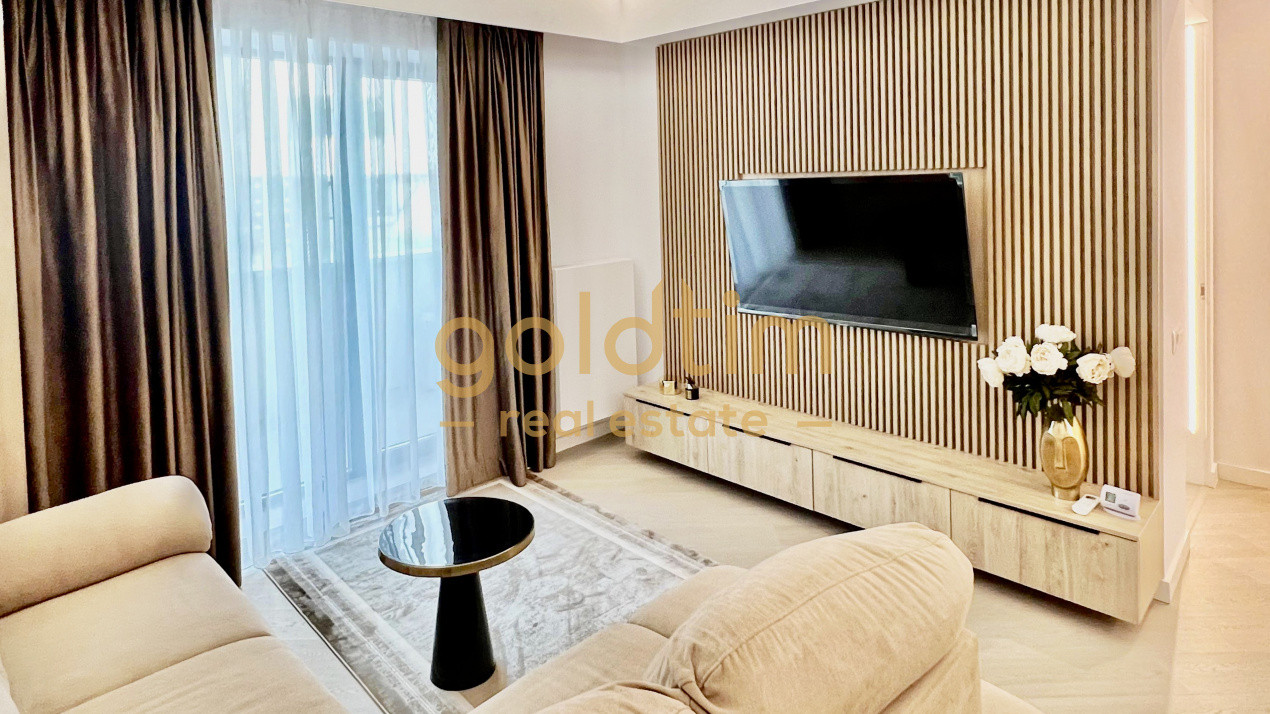 CORTINA NORTH/SUPERB /SPATII DEPOZITARE 