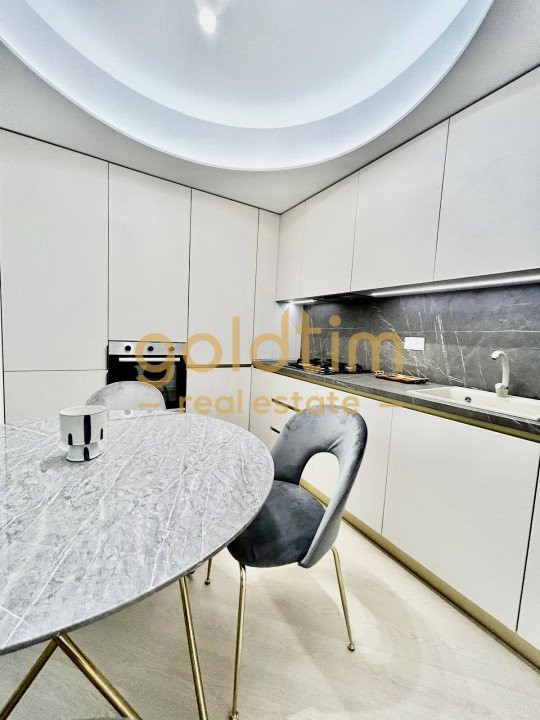 NOU/SUPERB/ANSAMBLU SECURIZAT/PARCARE SUBTERANA 