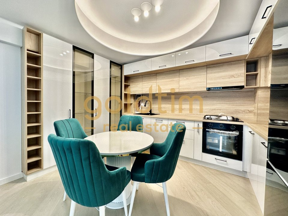 FIRST RENT/CORTINA NORTH /2 PARKING/PIPERA 