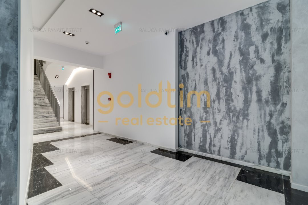 NEW/ONE PLAZA/FIRST RENT/PANORAMIC VIEW