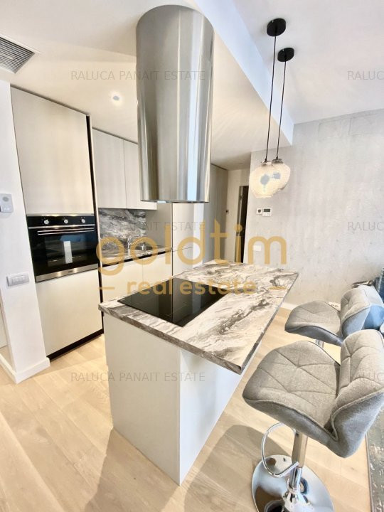 NEW/ONE PLAZA/FIRST RENT/PANORAMIC VIEW