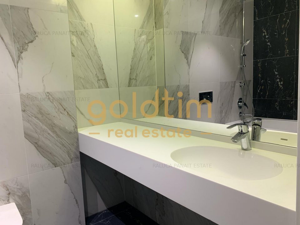 NEW/ONE PLAZA/FIRST RENT/PANORAMIC VIEW