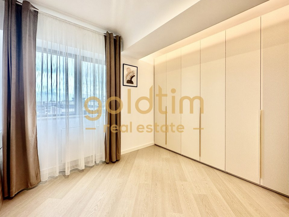 LUX/PARCARE /SPATII DEPOZITARE /CORTINA NORTH /SUPERB 