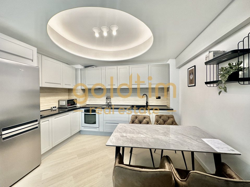 LUX/PARCARE /SPATII DEPOZITARE /CORTINA NORTH /SUPERB 