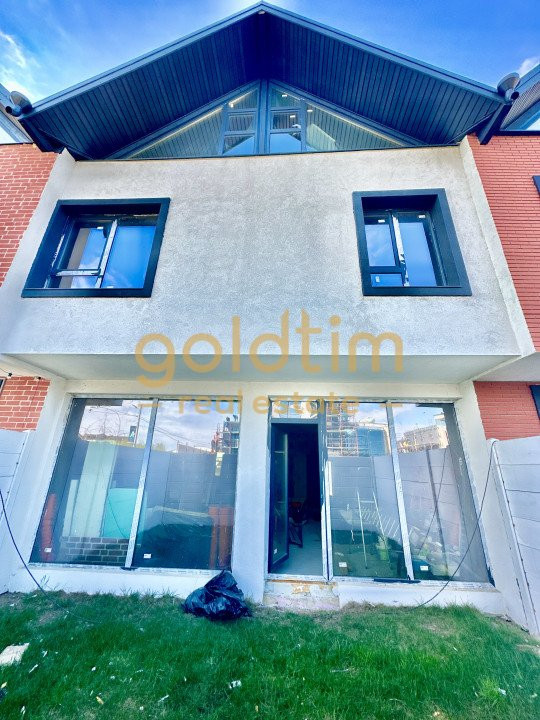 VILA SUPERBA/CURTE/VIEW PANORAMIC/POMPA DE CĂLDURĂ/PARCARE 