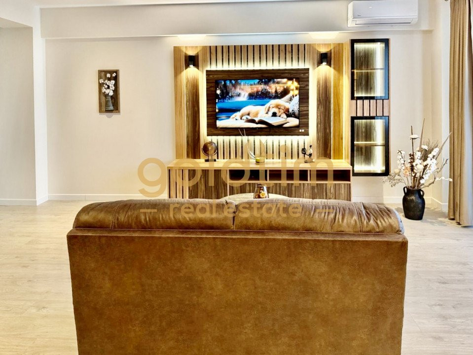 SUPERB/SPATII GENEROASE/PARCARE /PIPERA 