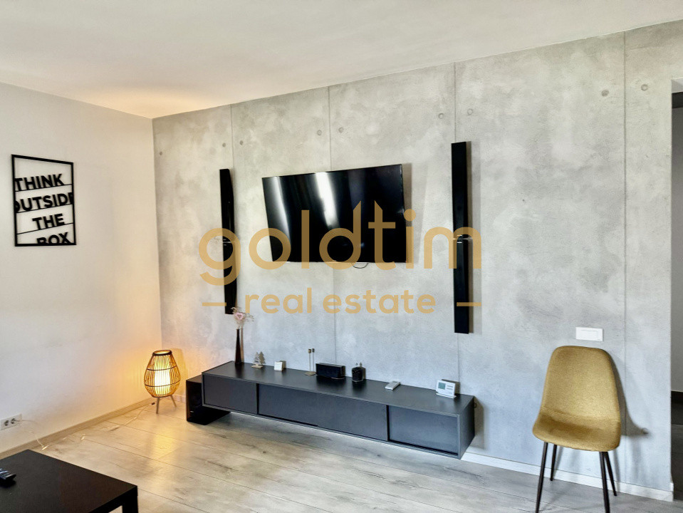 BLOC BOUTIQUE/PIPERA/ZONA LINISTITA/PARCARE INCLUSA