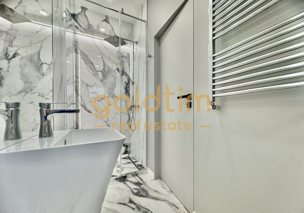 VILA INDIVIDUALA/ SUPERB/ DRESSING/TEREN LIBER 375 MP/ MOBILATA SI UTILATA/ 