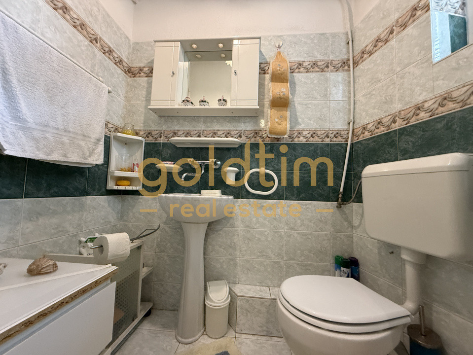 CASA IN ZONA LINISTITA/MOBILATA/UTILATA/TEREN IMPRESIONANT 5000MP/CORNU/PRAHOVA