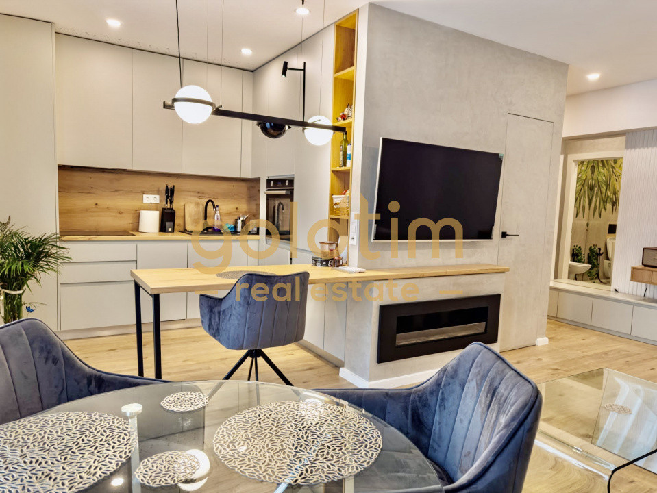 BARBU VĂCĂRESCU/BELVEDERE/SPATII GENEROASE/VIEW/