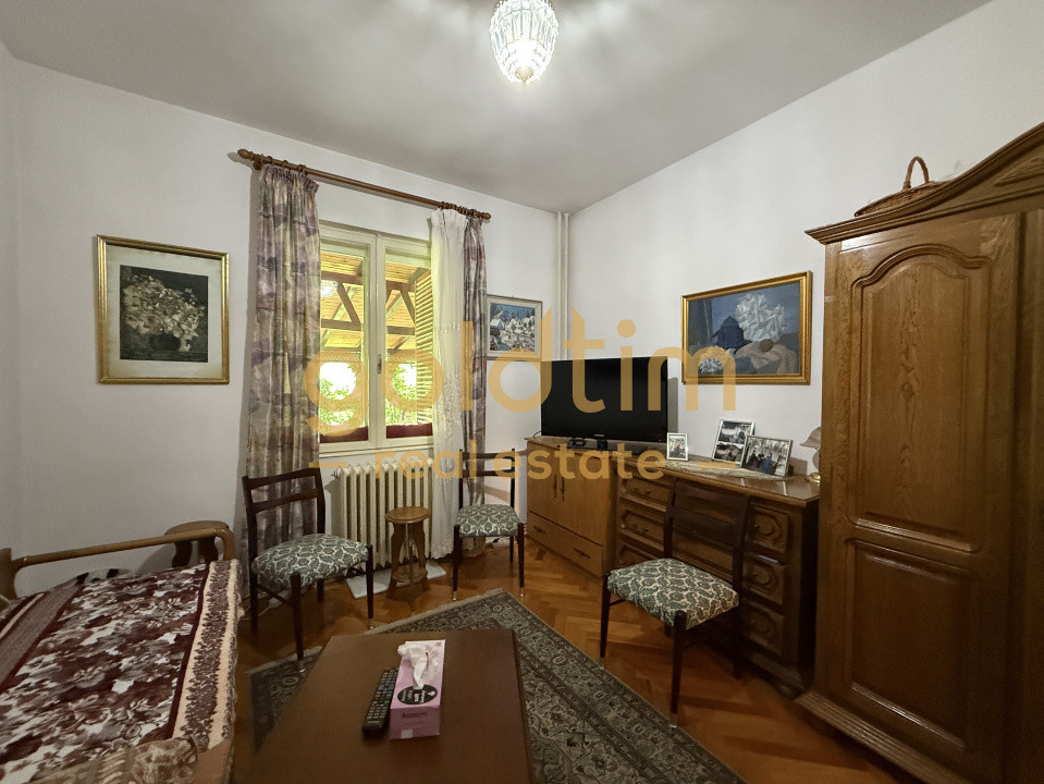 CASA IN ZONA LINISTITA/MOBILATA/UTILATA/TEREN IMPRESIONANT 5000MP/CORNU/PRAHOVA