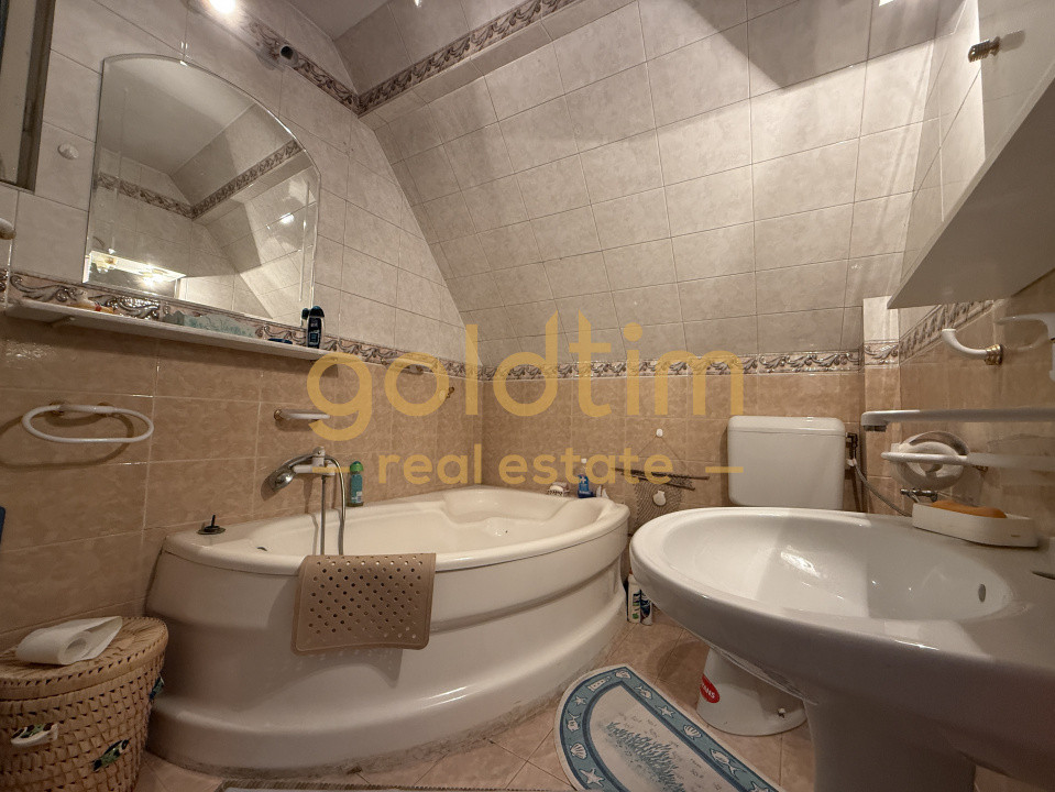 CASA IN ZONA LINISTITA/MOBILATA/UTILATA/TEREN IMPRESIONANT 5000MP/CORNU/PRAHOVA