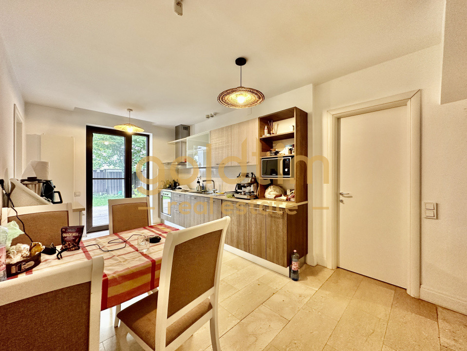 PIPERA/OXFORD GARDENS/VILA COMPLET RENOVATA/ANSAMBLU SECURIZAT/ZONA EXCLUSIVA