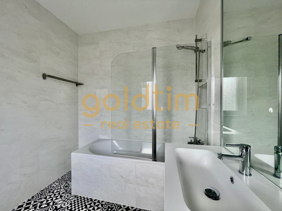 COMISION 0/SUPERB/ PISCINA/ CASA PE COLT/ SCOALA AMERICANA/ 2 LOCURI DE PARCARE