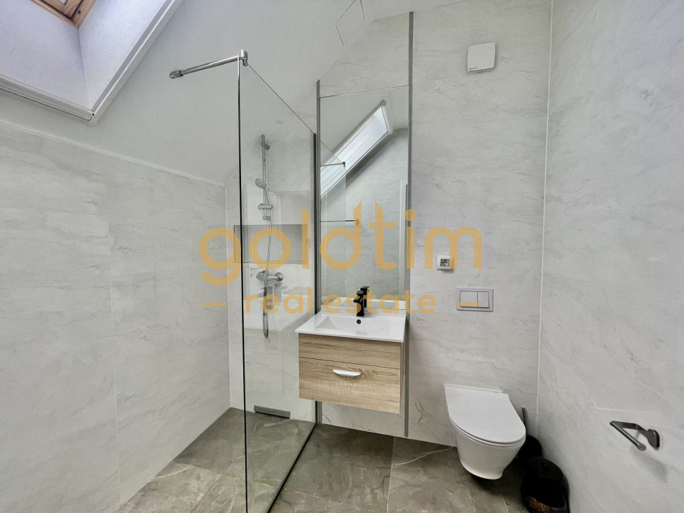 COMISION 0/SUPERB/ PISCINA/ CASA PE COLT/ SCOALA AMERICANA/ 2 LOCURI DE PARCARE