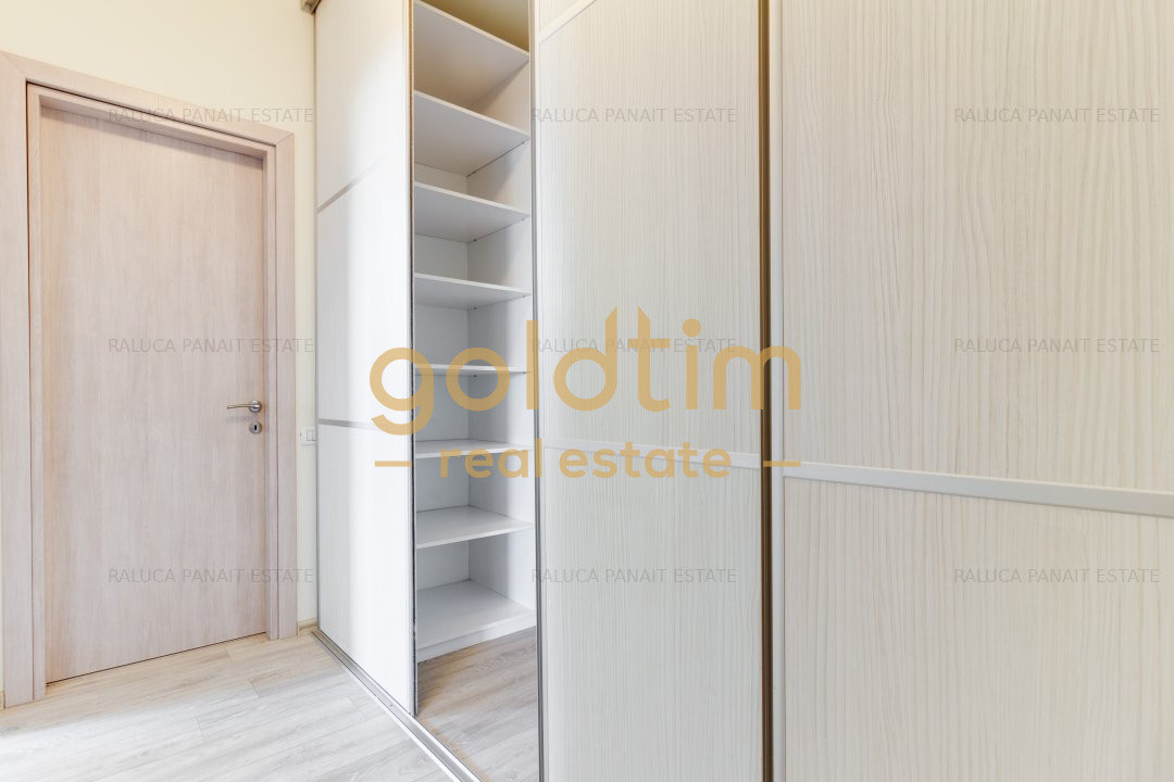 APARTAMENT SINGUR PE NIVEL/PRIVELISTE SUPERBA