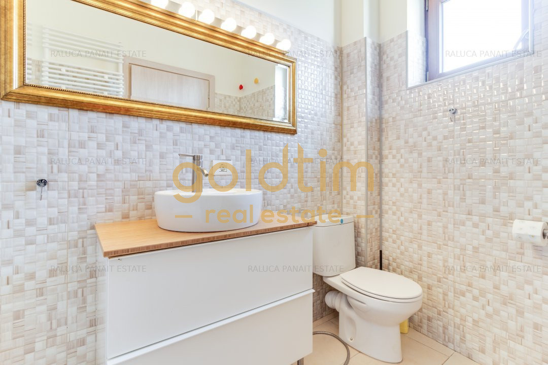 APARTAMENT SINGUR PE NIVEL/PRIVELISTE SUPERBA