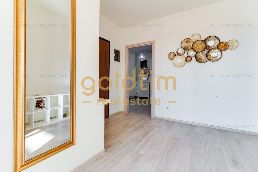 APARTAMENT SINGUR PE NIVEL/PRIVELISTE SUPERBA