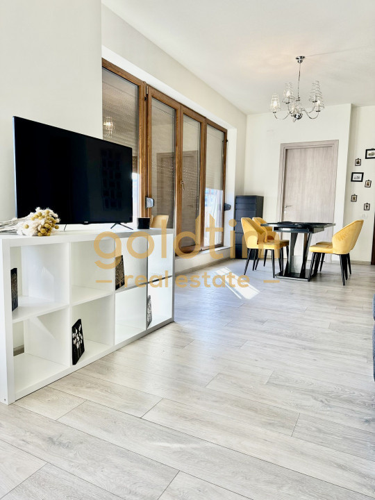 APARTAMENT SINGUR PE NIVEL/PRIVELISTE SUPERBA