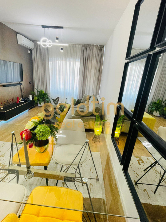 SCOALA AMERICANA/PIPERA/LUMINOS