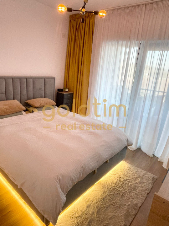 SCOALA AMERICANA/PIPERA/LUMINOS