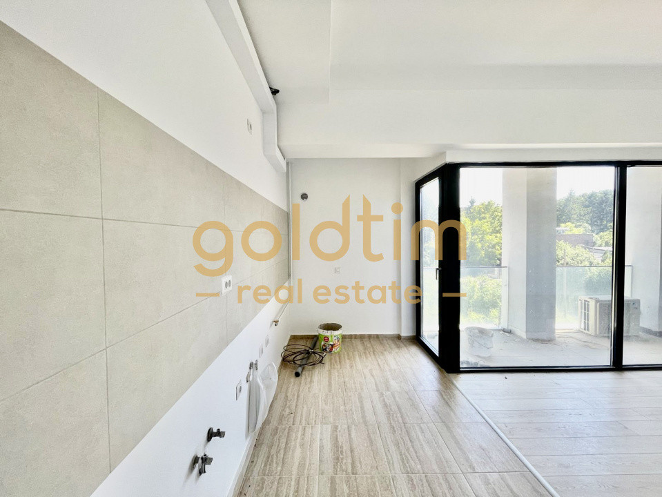 PADUREA BANEASA/SPATII VERZI/2BAI/LUMINOS/SPATII GENEROASE 