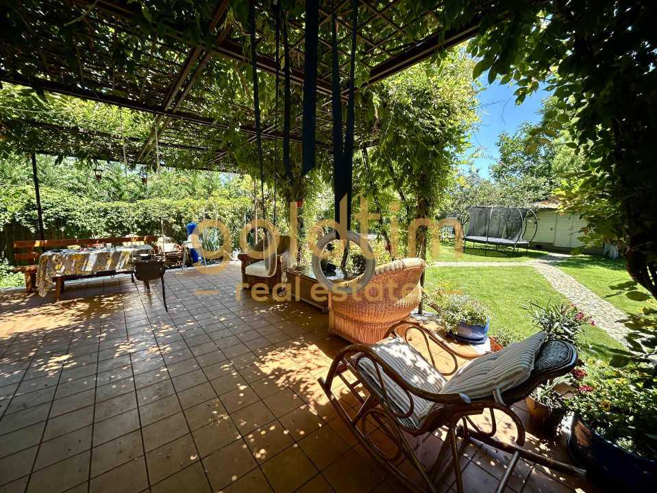 O VILA PERFECTA/IMPECABIL CONSTRUITA/4CAMERE 260MP/TEREN 1000MP/ACCES LAC-PADURE