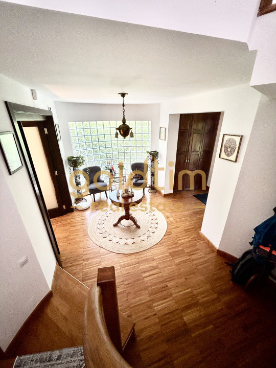 O VILA PERFECTA/IMPECABIL CONSTRUITA/4CAMERE 260MP/TEREN 1000MP/ACCES LAC-PADURE