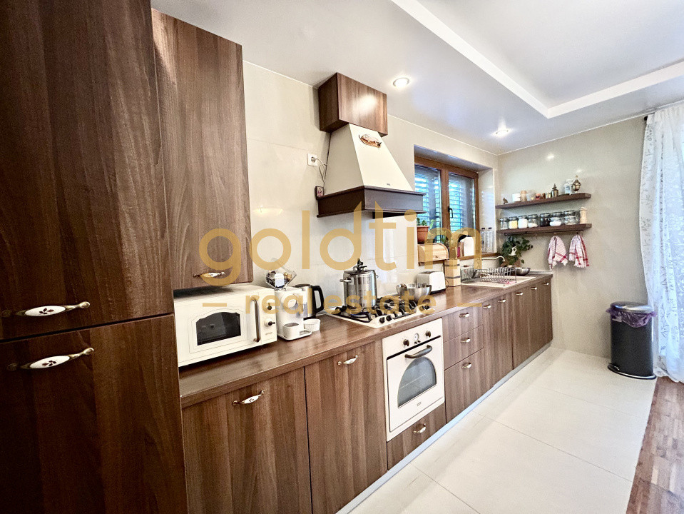 O VILA PERFECTA/IMPECABIL CONSTRUITA/4CAMERE 260MP/TEREN 1000MP/ACCES LAC-PADURE