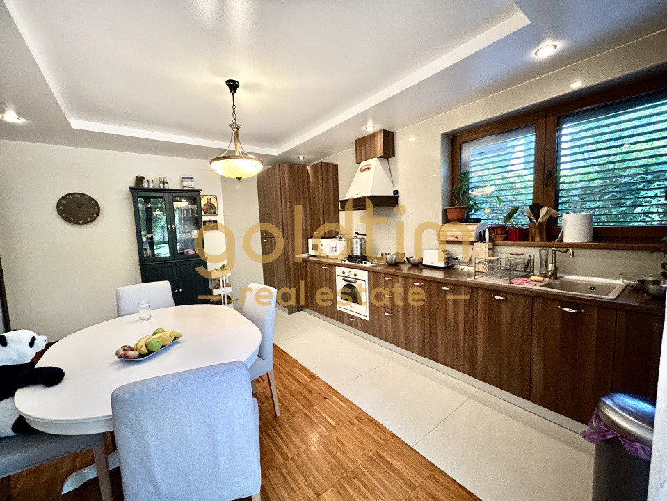 O VILA PERFECTA/IMPECABIL CONSTRUITA/4CAMERE 260MP/TEREN 1000MP/ACCES LAC-PADURE