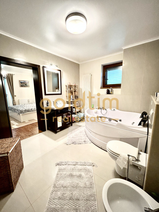 O VILA PERFECTA/IMPECABIL CONSTRUITA/4CAMERE 260MP/TEREN 1000MP/ACCES LAC-PADURE