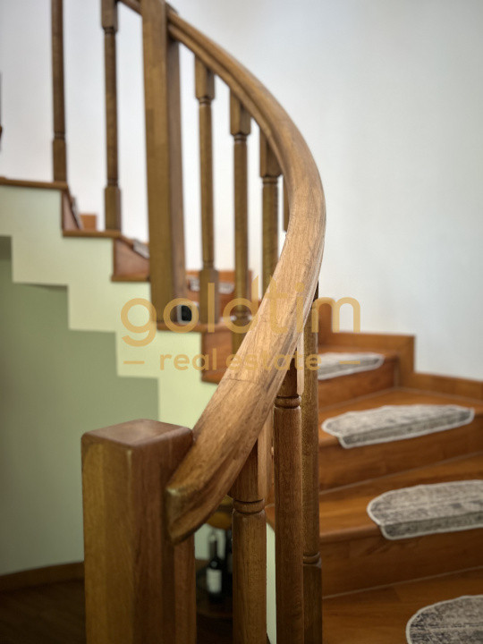 O VILA PERFECTA/IMPECABIL CONSTRUITA/4CAMERE 260MP/TEREN 1000MP/ACCES LAC-PADURE