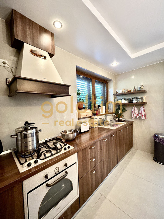 O VILA PERFECTA/IMPECABIL CONSTRUITA/4CAMERE 260MP/TEREN 1000MP/ACCES LAC-PADURE