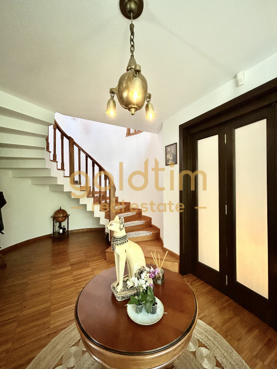 O VILA PERFECTA/IMPECABIL CONSTRUITA/4CAMERE 260MP/TEREN 1000MP/ACCES LAC-PADURE