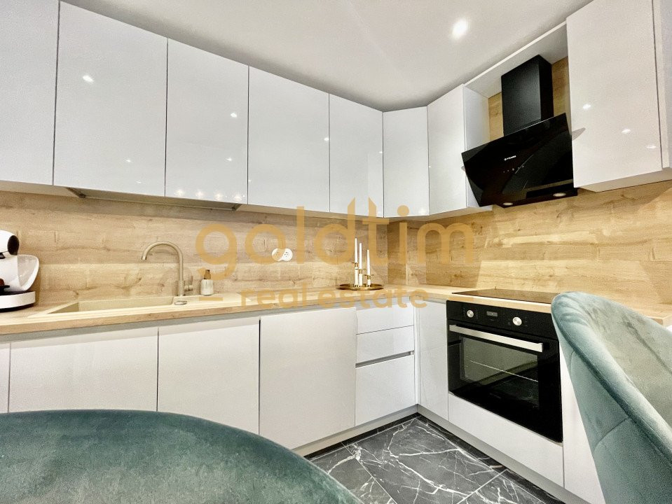 NOU/SUPERB/ANSAMBLU CU PISCINA/LOC DE PARCARE SUBTERAN