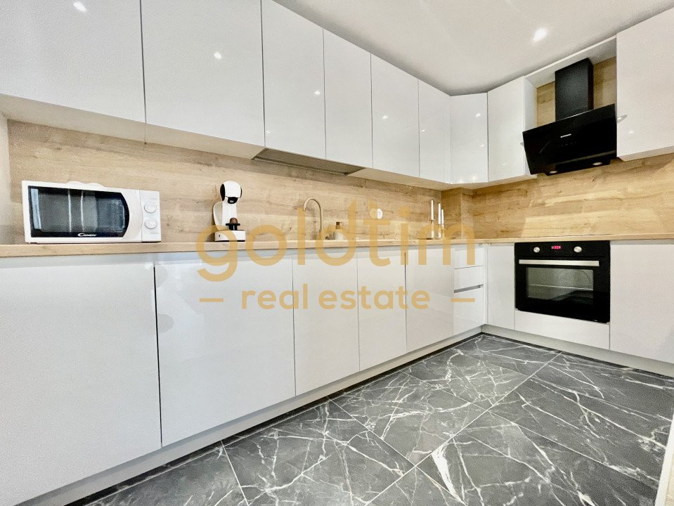 NOU/SUPERB/ANSAMBLU CU PISCINA/LOC DE PARCARE SUBTERAN