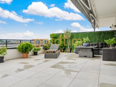 SUPERB/ PENTHOUSE/ DARWIN RESIDENCE/ LOC PARCARE