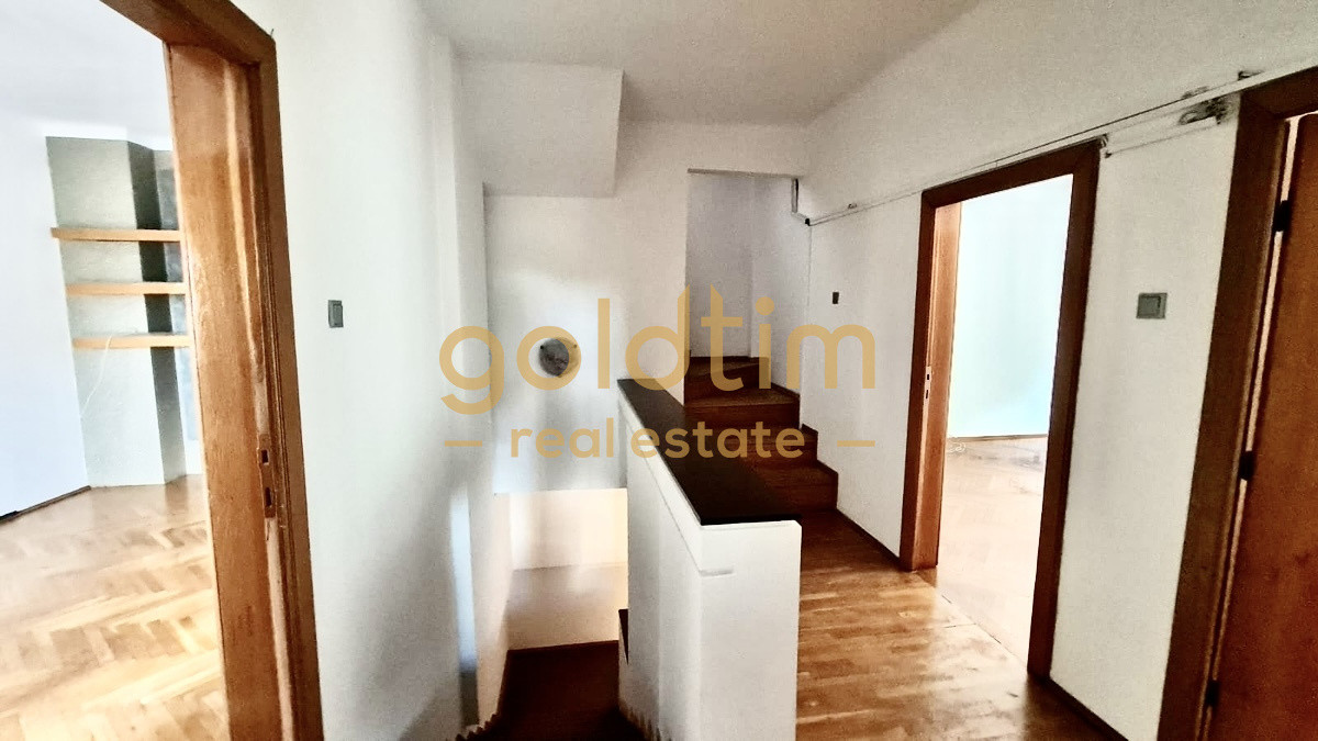 Vila P+1+M 270mp/teren 180mp/COTROCENI/1962