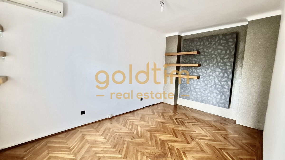 Vila P+1+M 270mp/teren 180mp/COTROCENI/1962