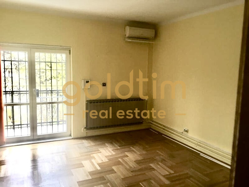 Vila P+1+M 270mp/teren 180mp/COTROCENI/1962