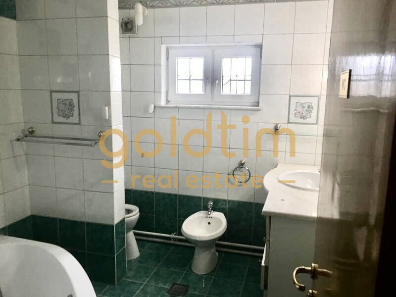 Vila P+1+M 270mp/teren 180mp/COTROCENI/1962