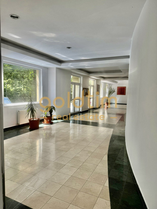 PET FRIENDLY/CURTE SPATIOASA/PARCARE SUBTERANA/SPATII GENEROASE/ZONA LINIȘTITĂ 