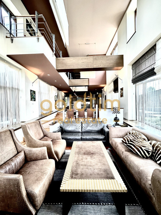 VILA SUPERBA+CASA OASPETI/PISCINA/IESIRE LAC-PONTON/DEBARCADER/GARAJ/SERA/SNAGOV