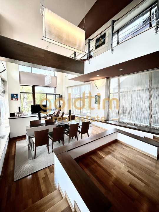 VILA SUPERBA+CASA OASPETI/PISCINA/IESIRE LAC-PONTON/DEBARCADER/GARAJ/SERA/SNAGOV